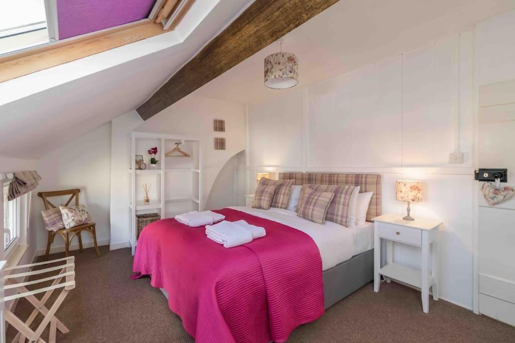 Holiday home Luxury Nestled In The Heart Of - Pet Friendly
