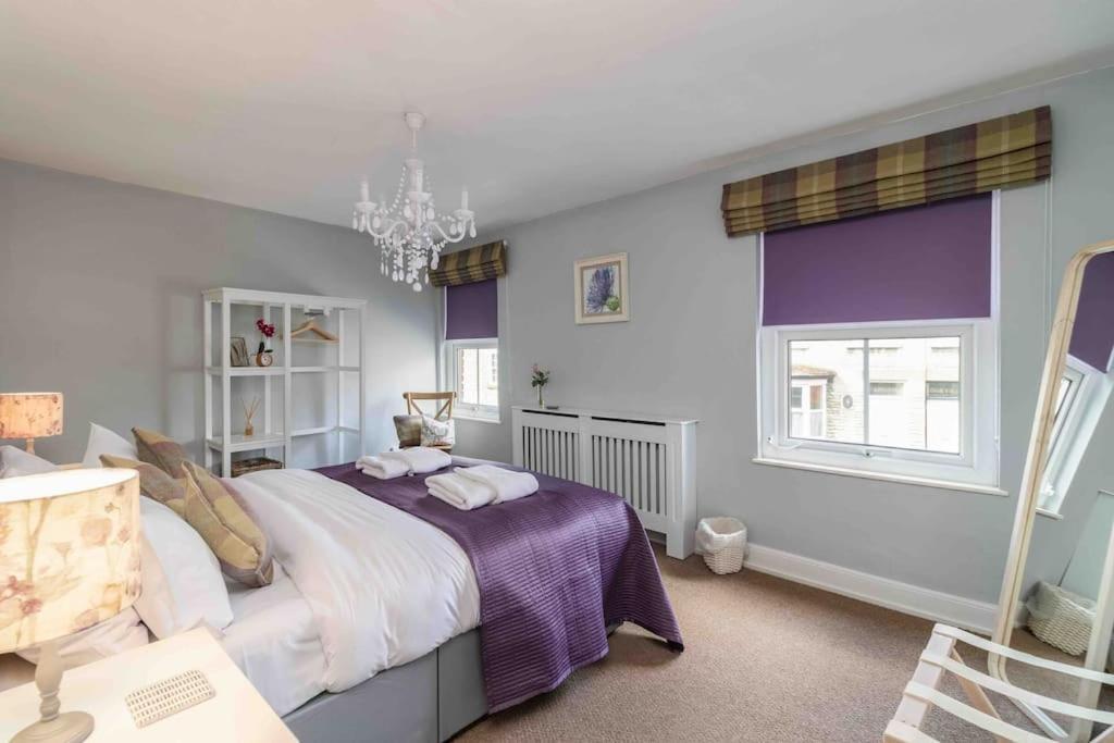 Luxury Nestled In The Heart Of - Pet Friendly *