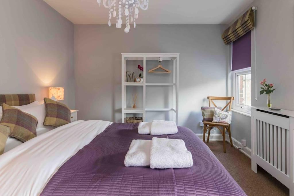Luxury Nestled In The Heart Of - Pet Friendly