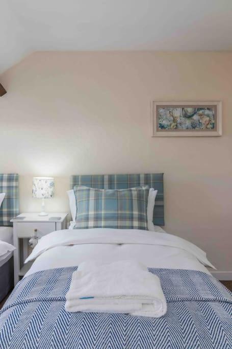Luxury Nestled In The Heart Of - Pet Friendly