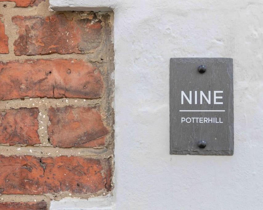 Holiday home Luxury Nestled In The Heart Of - Pet Friendly