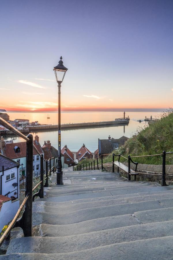 Luxury Nestled In The Heart Of - Pet Friendly Holiday home *