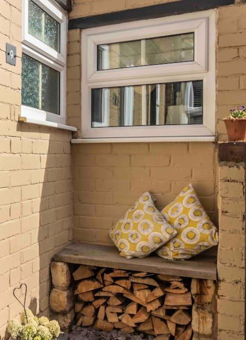 Vakantiehuis Luxury Nestled In The Heart Of - Pet Friendly